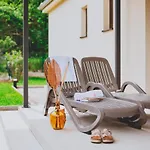 Apartament Vsg - 200m From Beach, Pool, Sauna & Jacuzzi *