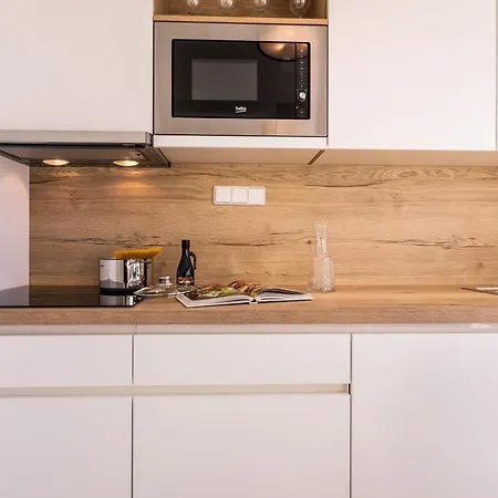 Vsg - 200m From Beach, Pool, Sauna & Jacuzzi Klimno