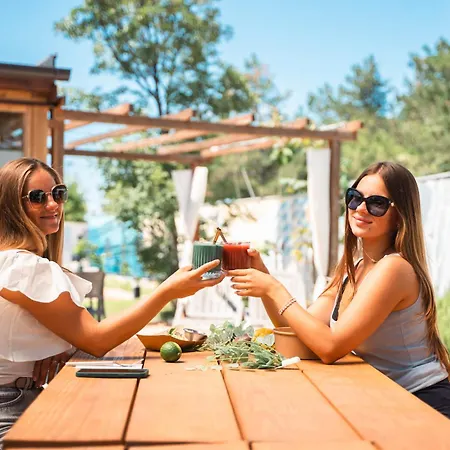 Apartmán Vsg - 200m From Beach, Pool, Sauna & Jacuzzi *