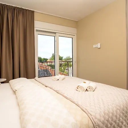 Apartamento Vsg Resort - Apartments 200M From Beach, Pool, Sauna & Jacuzzi
