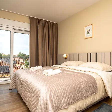 Vsg Resort - Apartments 200M From Beach, Pool, Sauna & Jacuzzi Apartamento Klimno