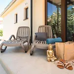 Vsg - 200m From Beach, Pool, Sauna & Jacuzzi Klimno