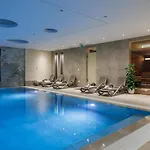 Vsg - 200m From Beach, Pool, Sauna & Jacuzzi
