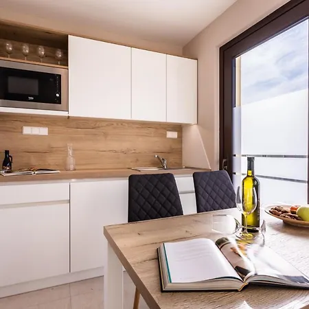 Vsg - Relaxing Apartments, 200m From The Sea, With Pool, Sauna & Jacuzzi Klimno