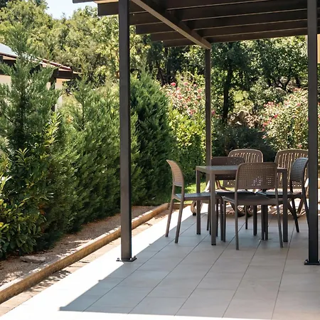 Vsg - Relaxing Apartments, 200m From The Sea, With Pool, Sauna & Jacuzzi Apartment