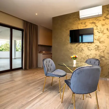 Vsg - 200m From Beach, Pool, Sauna & Jacuzzi Apartament