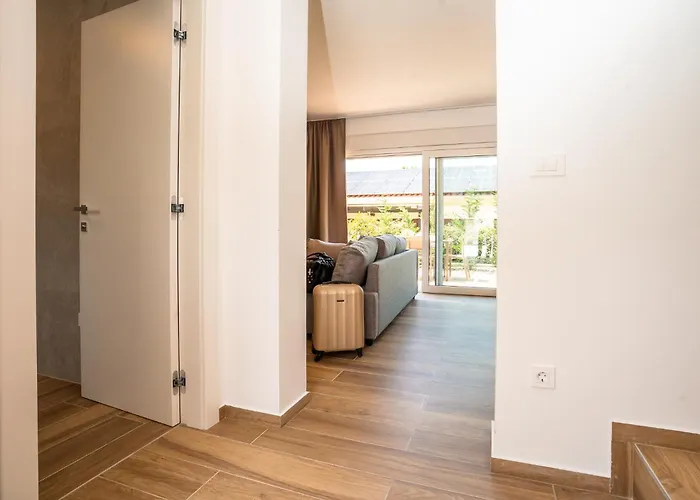 Vsg - 200m From Beach, Pool, Sauna & Jacuzzi Apartman Klimno