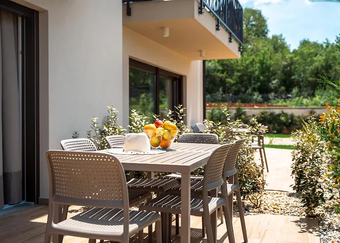 Apartman Vsg - 200m From Beach, Pool, Sauna & Jacuzzi *