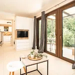 Apartment Vsg - 200m From Beach, Pool, Sauna & Jacuzzi