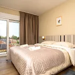 Vsg - 200m From Beach, Pool, Sauna & Jacuzzi Apartment Klimno