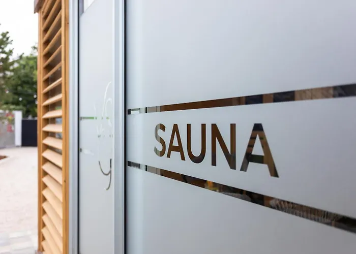 Vsg - 200m From Beach, Pool, Sauna & Jacuzzi