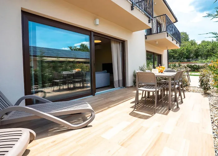 Vsg - 200m From Beach, Pool, Sauna & Jacuzzi *